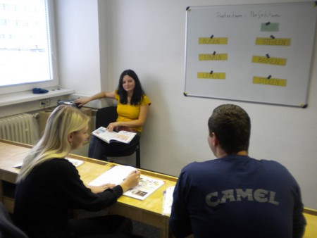 púšťanie nahrávok v cudzom jazyku